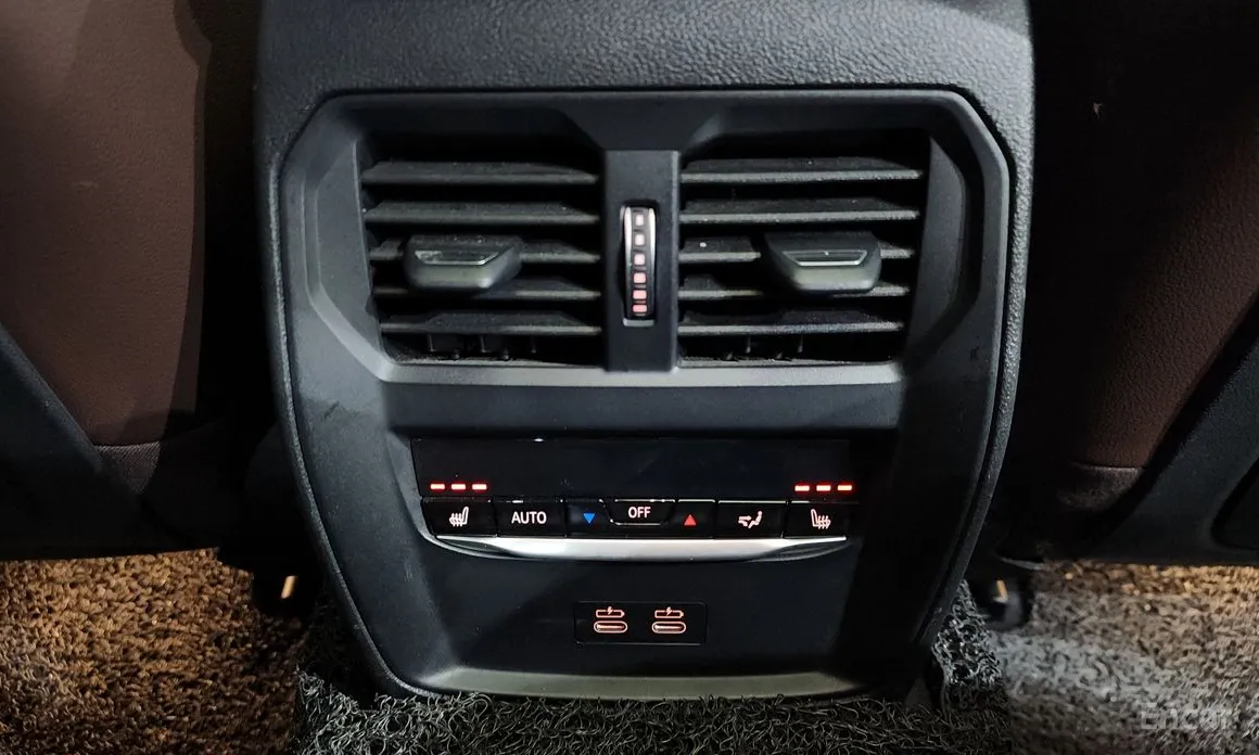 Photo 19 - BMW 3 Series