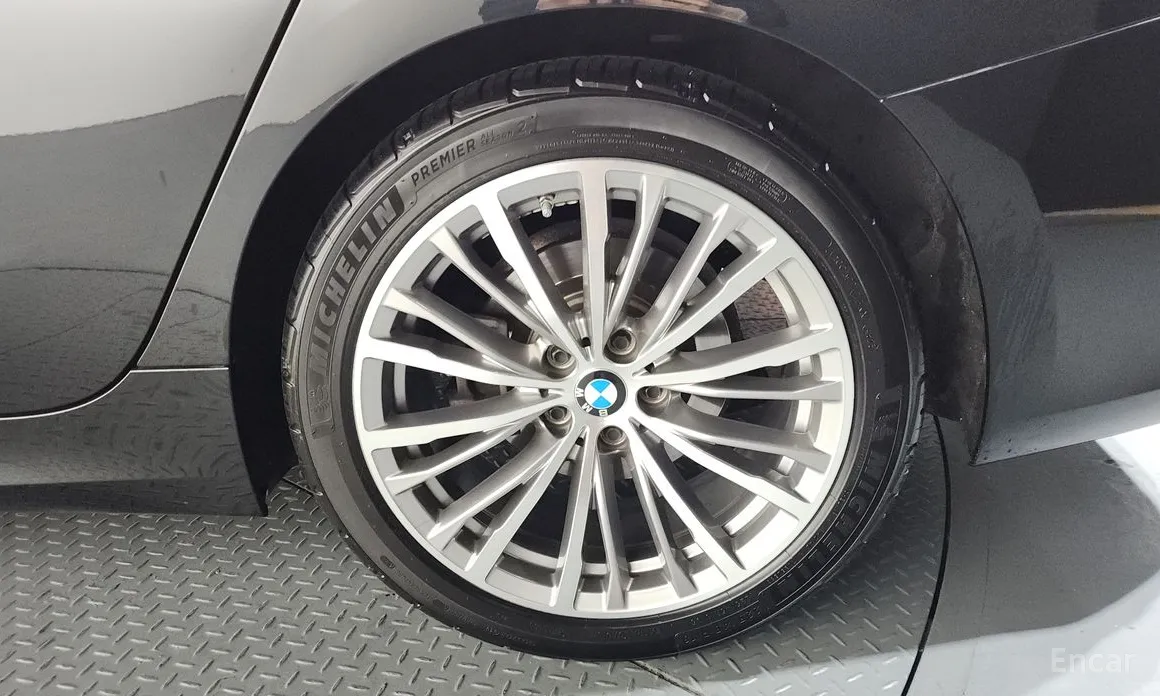 Photo 5 - BMW 3 Series