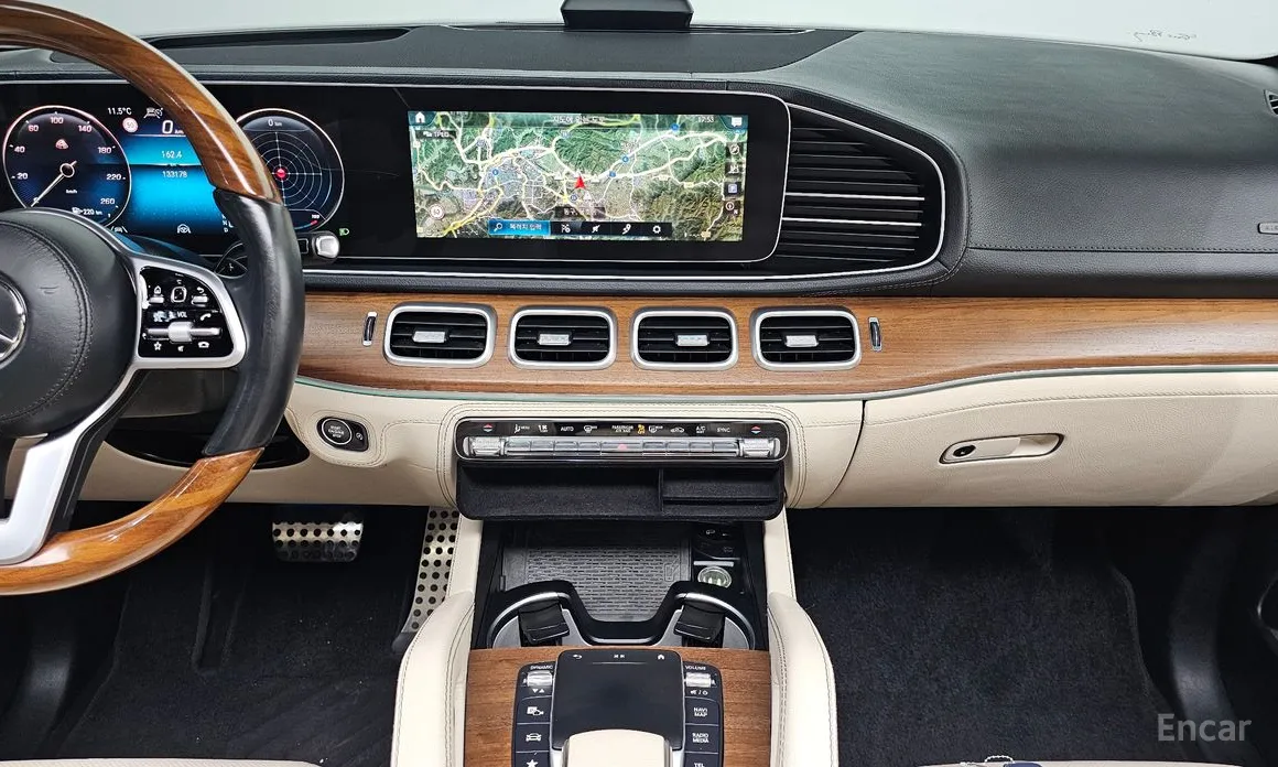 Фото 15 - Mercedes-Benz GLS-Class