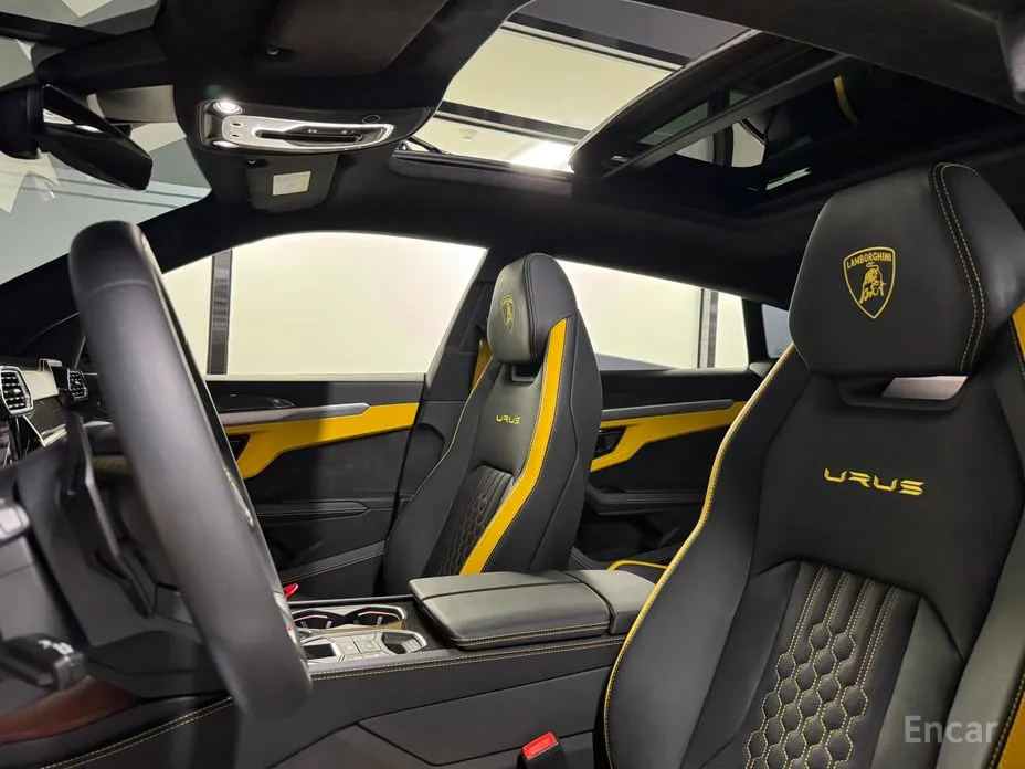 Фото 15 - Lamborghini Urus