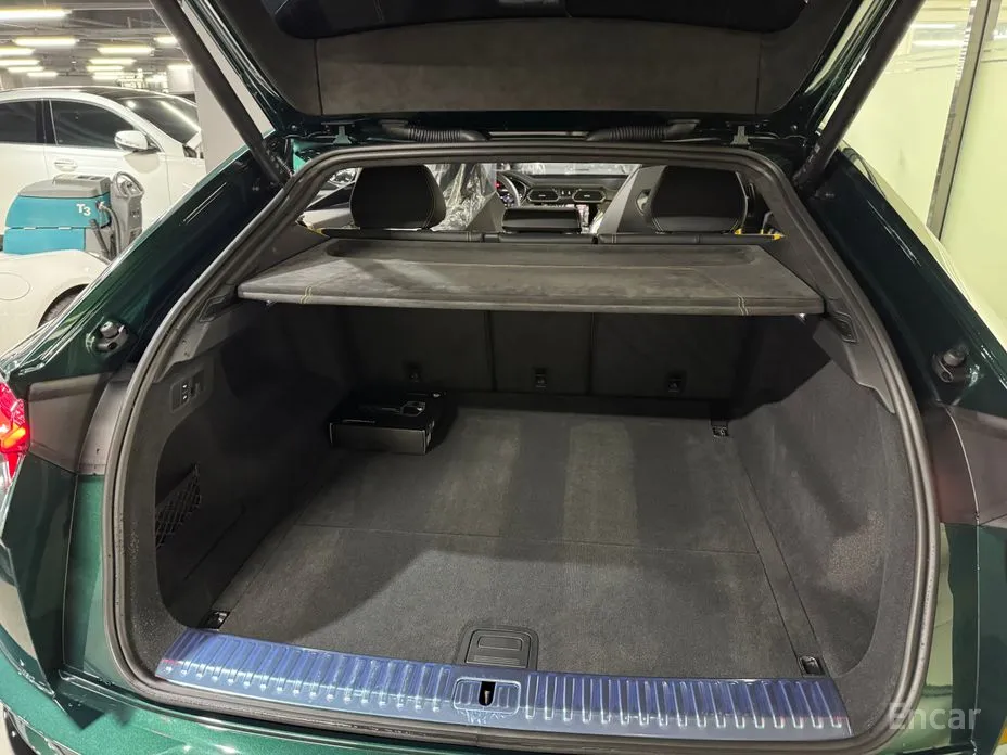 Фото 18 - Lamborghini Urus