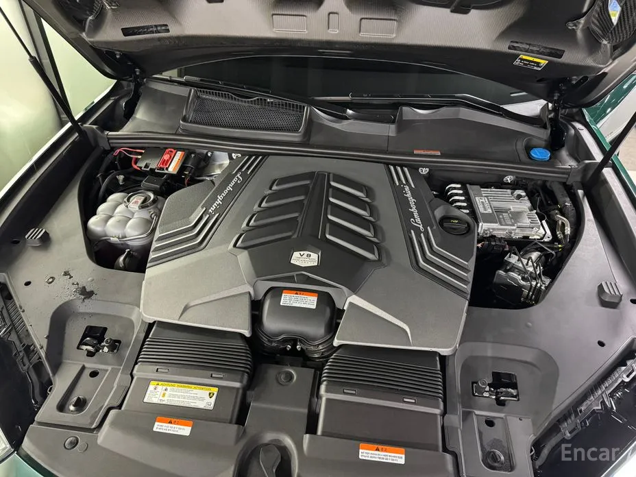 Фото 4 - Lamborghini Urus