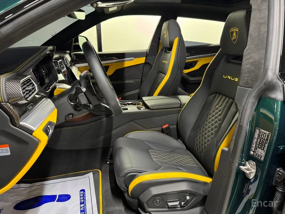 Фото 8 - Lamborghini Urus