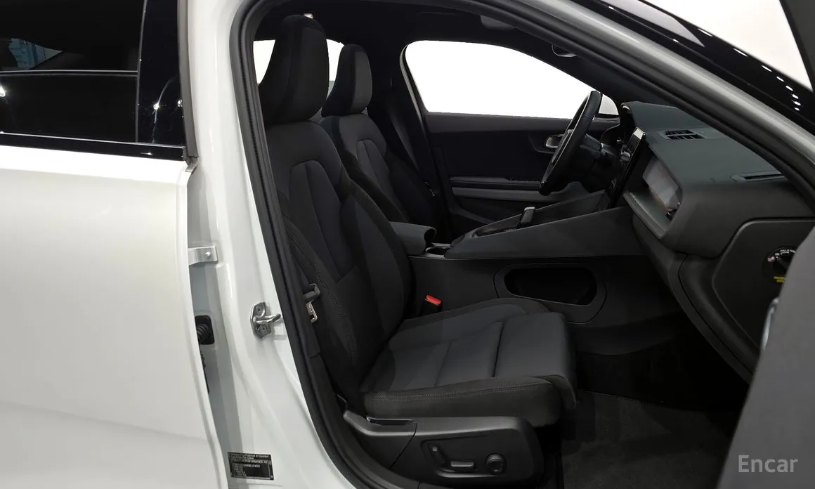 Фото 10 - Polestar 2