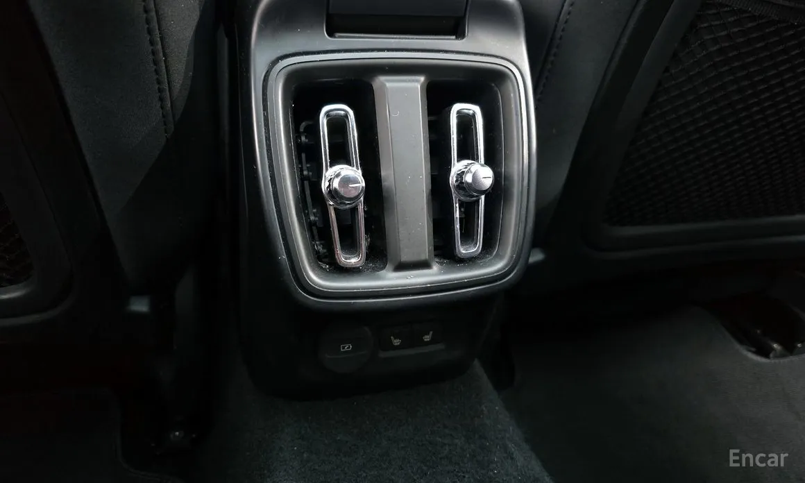 Фото 19 - Polestar 2