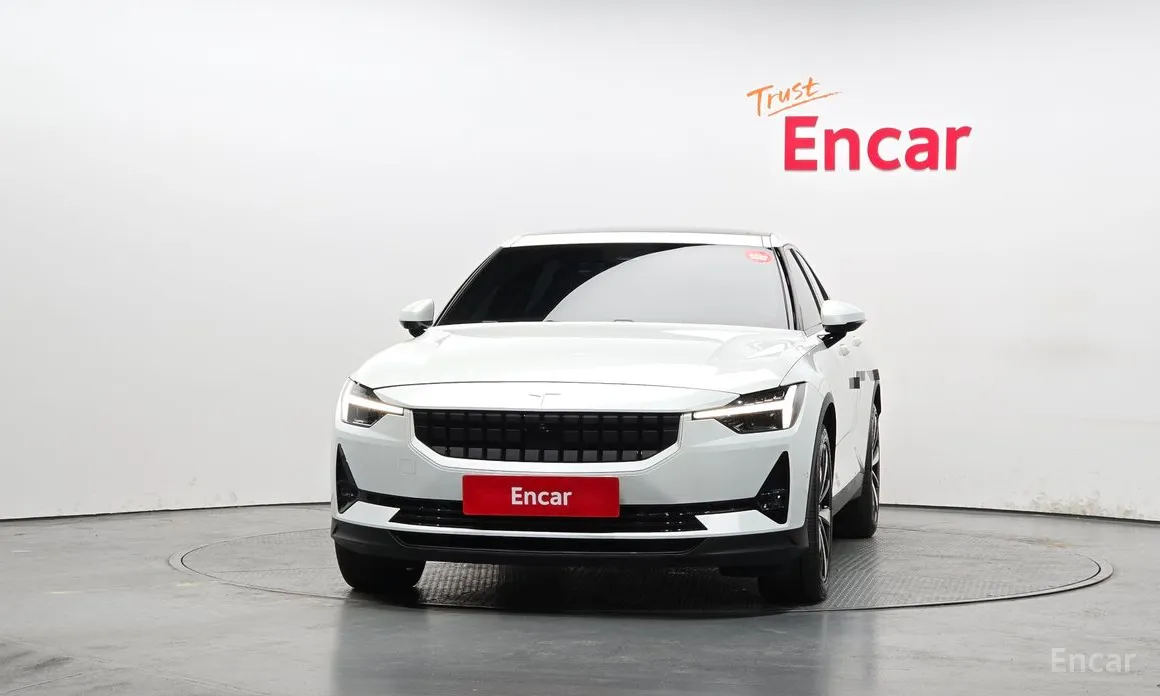 Фото 3 - Polestar 2