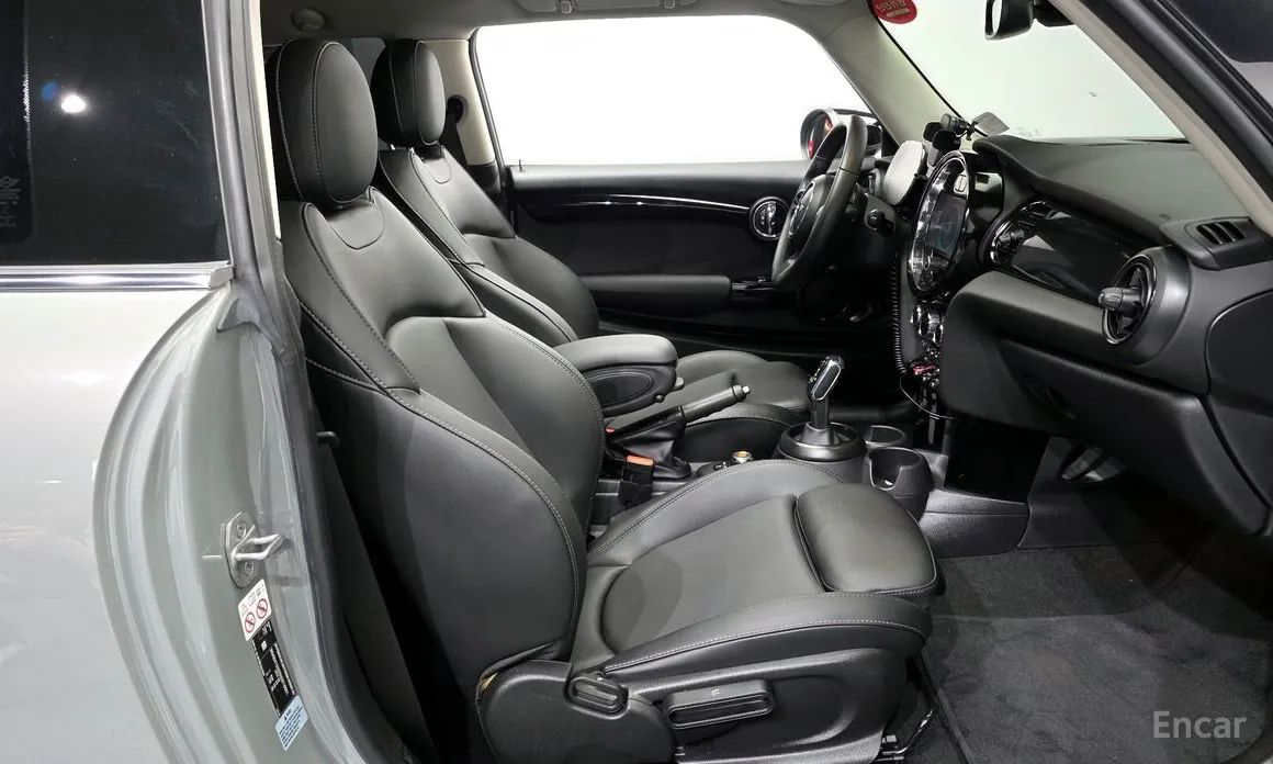 Фото 11 - Mini Cooper