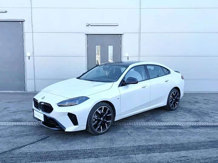 Фото 1 - BMW 2 Series