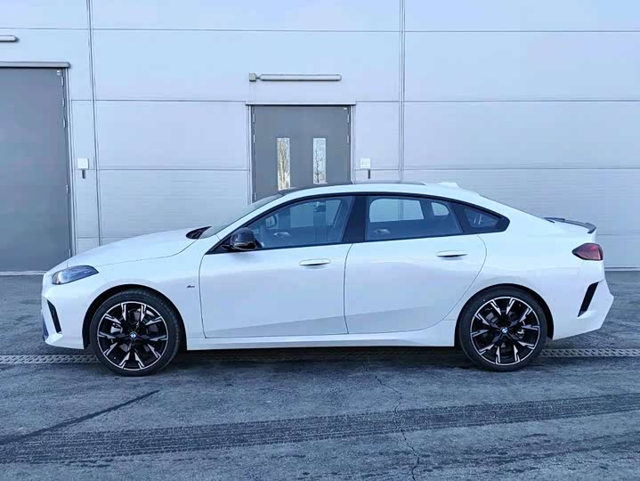 Фото 4 - BMW 2 Series