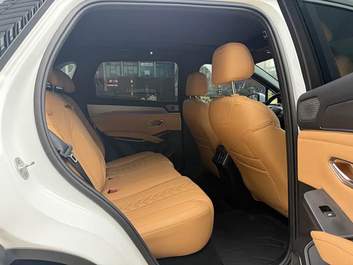 Фото 8 - BYD Song L DM-i Hybrid