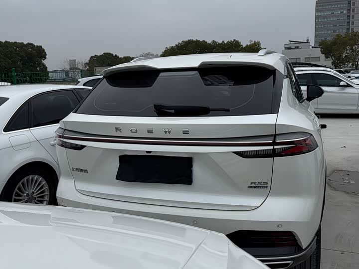 Фото 7 - Roewe RX5