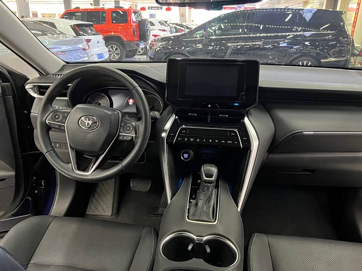 Photo 6 - Toyota Harrier