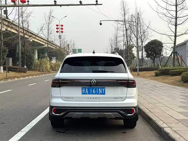 Фото 4 - Volkswagen Tharu