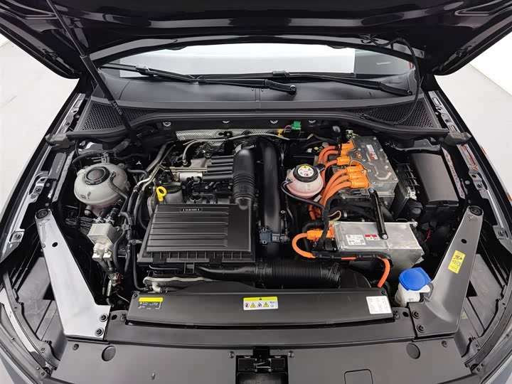 Фото 6 - Volkswagen Magotan GTE Hybrid