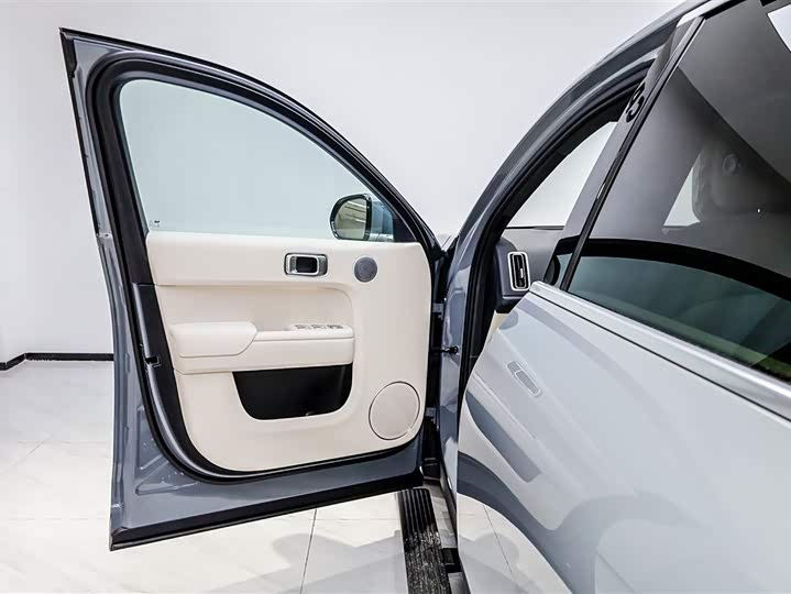 Фото 9 - LiXiang L7