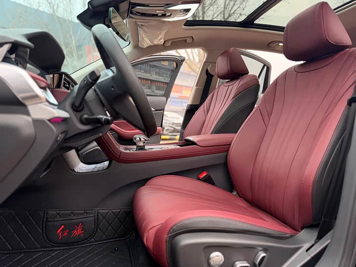 Фото 4 - Hongqi H5 Hybrid