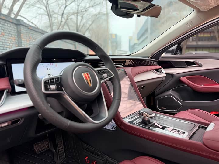 Фото 5 - Hongqi H5 Hybrid