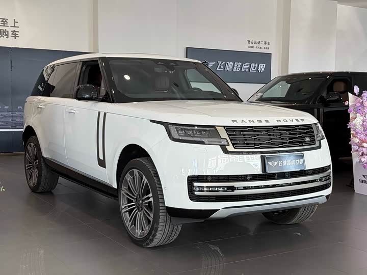 Photo 3 - Land Rover Range Rover