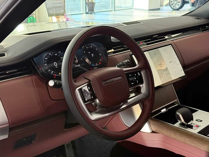 Photo 6 - Land Rover Range Rover