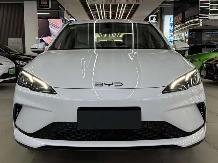 Фото 2 - BYD Seal 05 DM-i Hybrid