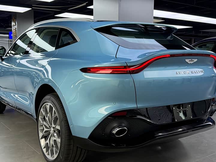 Фото 9 - Aston Martin DBX