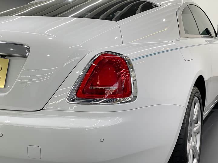 Фото 9 - Rolls-Royce Wraith