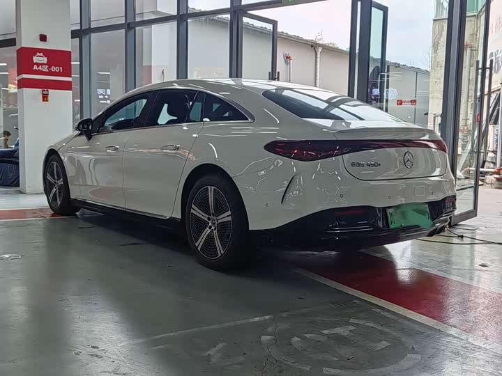 Фото 3 - Mercedes-Benz EQS