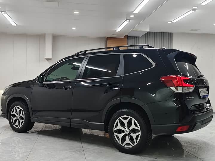 Фото 6 - Subaru Forester