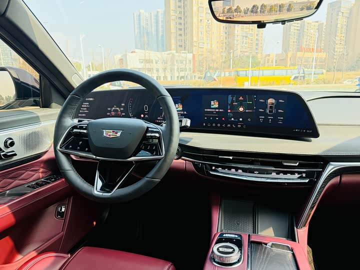 Фото 9 - Cadillac CT6