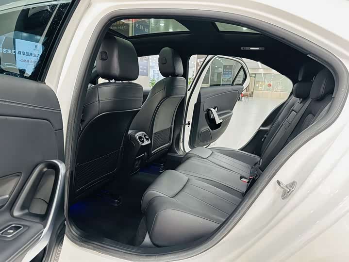 Фото 6 - Mercedes-Benz A-Class