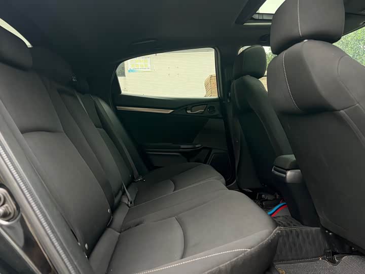 Фото 9 - Honda Civic