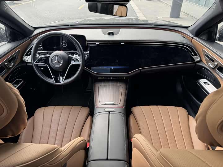 Фото 2 - Mercedes-Benz E-Class Hybrid