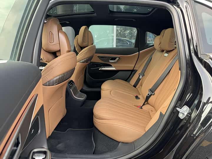 Фото 5 - Mercedes-Benz E-Class Hybrid