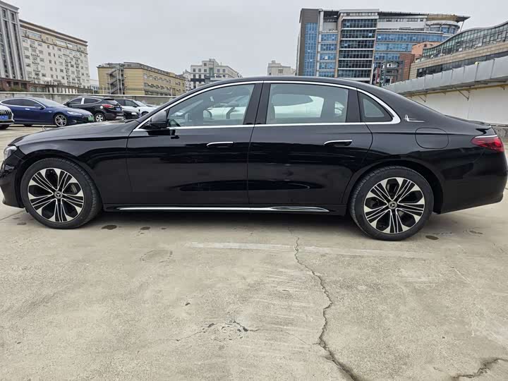 Фото 9 - Mercedes-Benz E-Class Hybrid