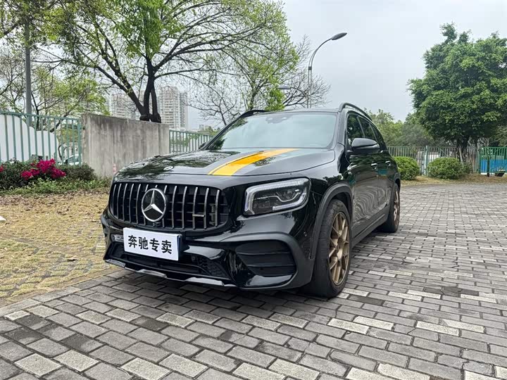 Фото 1 - Mercedes-Benz GLB-Class AMG