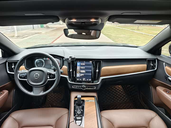 Фото 5 - Volvo S90