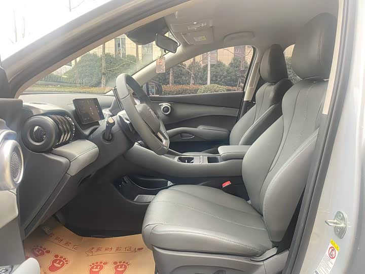 Фото 4 - BYD Yuan Plus