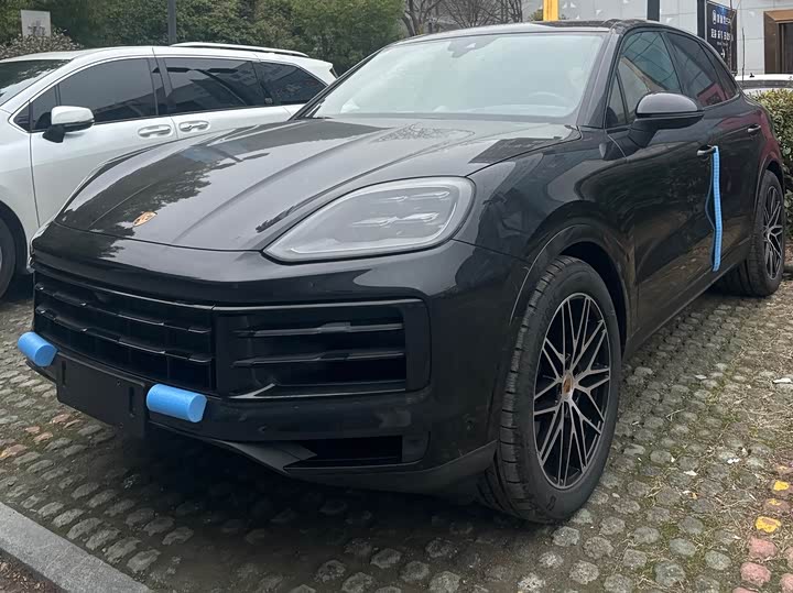 Фото 1 - Porsche Cayenne