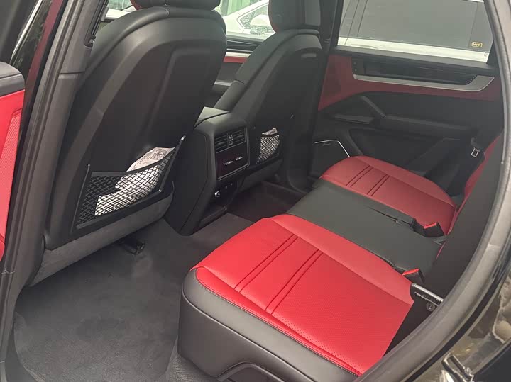 Фото 7 - Porsche Cayenne