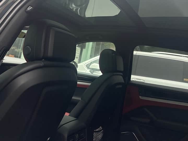 Фото 9 - Porsche Cayenne