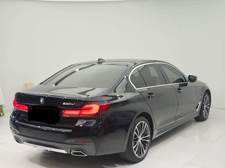 Photo 9 - BMW 5 Series