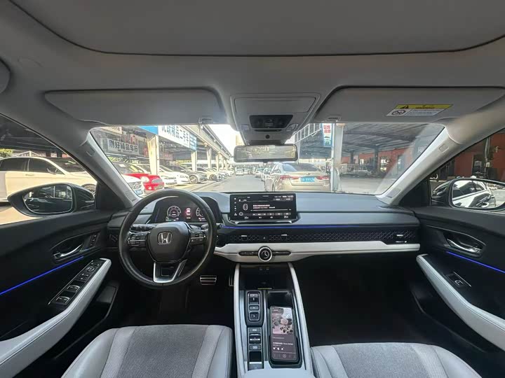 Фото 5 - Honda Accord Hybrid