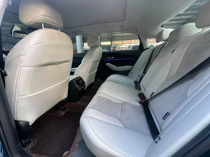 Фото 6 - Honda Accord Hybrid