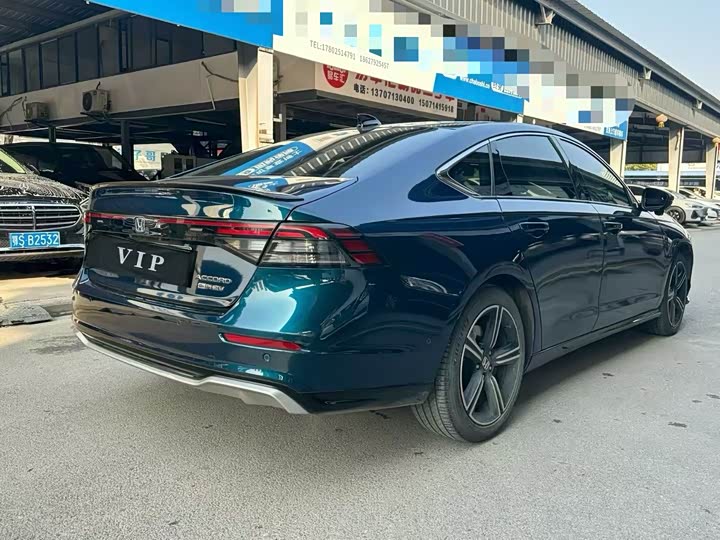 Фото 7 - Honda Accord Hybrid