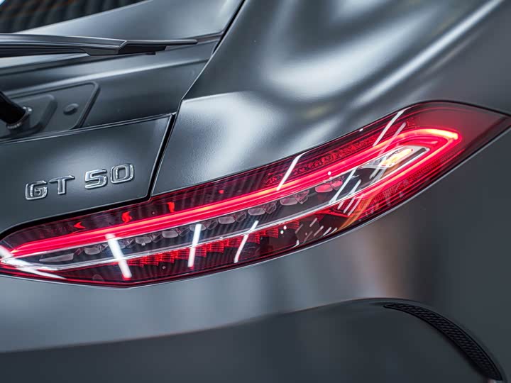 Фото 9 - Mercedes-Benz AMG GT