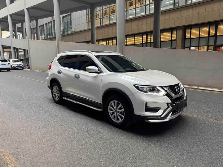 Фото 3 - Nissan X-Trail