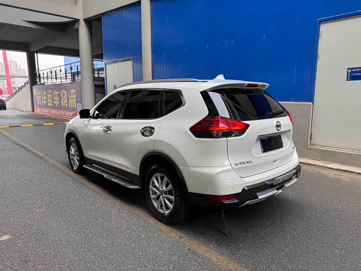 Фото 4 - Nissan X-Trail