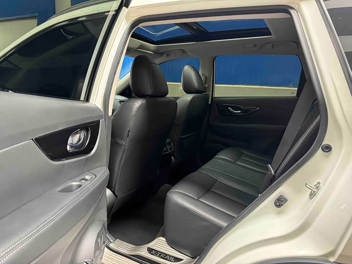 Фото 8 - Nissan X-Trail