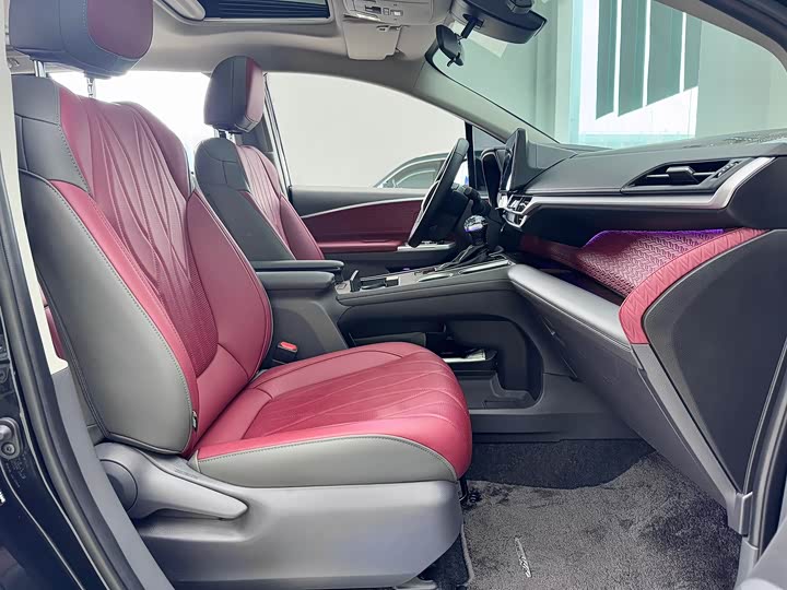 Photo 9 - Toyota Sienna