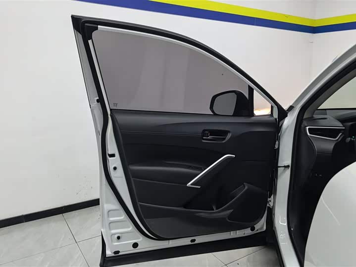 Фото 7 - Toyota Corolla Cross